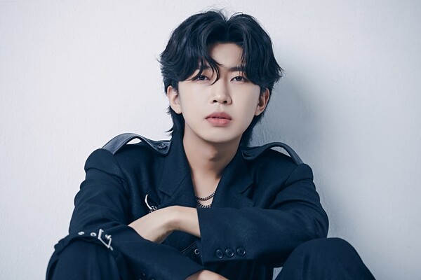 임영웅의 딜레마 묻어난 변신, 'Do or Die' < Personality < MAGAZINE < 기사본문 - 아이즈(ize)