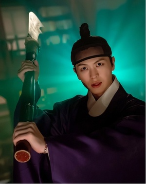 '귀궁' 육성재-김지연, 팔척귀 재소환한다! "이번엔 ...