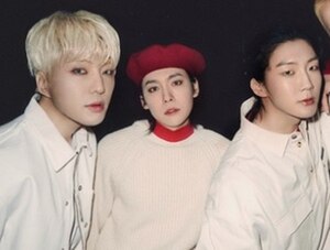 "쉽지 않은 결정"…위너, 송민호 빼고 3명서 7월 콘서...