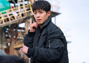 박보검의 반격 시작됐다…'굿보이' 정만식과 주먹으로...