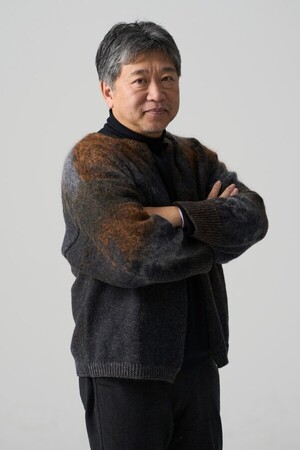[단독] '세계적 거장' 고레에다 히로카즈, 성시경 유튜브 채널 출연 - 뉴스 썸네일 이미지